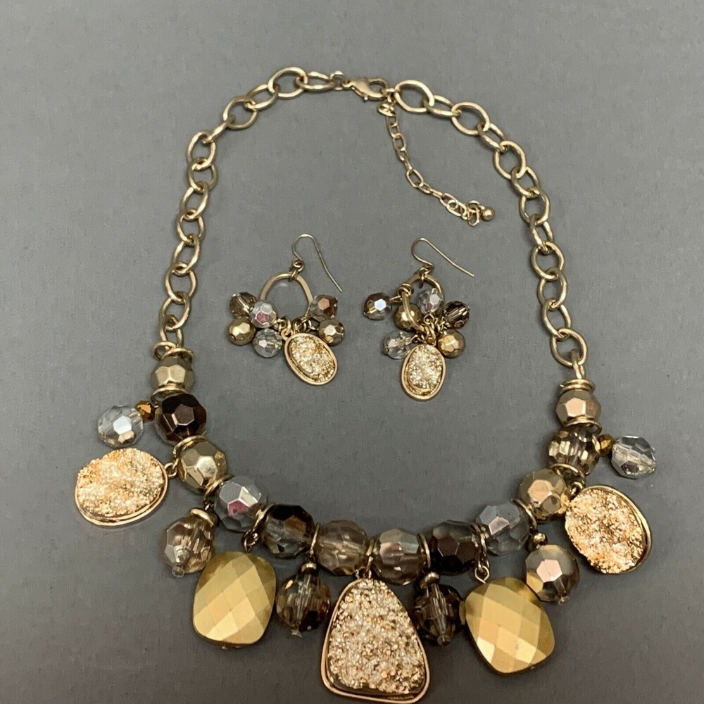 Women's Beaded Chain Necklace Dangling Earrings Set Gold-tone Nugget NWOT